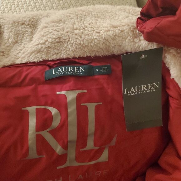 NEW Ralph Lauren Faux Fur Collar Puffer Jacket size Small in Red - Picture 10 of 13